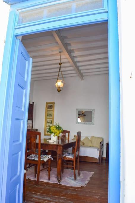 Το Πάνω Σπίτι Της Μαριάνθης Márpissa Exterior foto